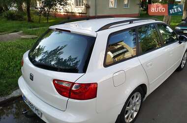 Седан SEAT Exeo 2011 в 