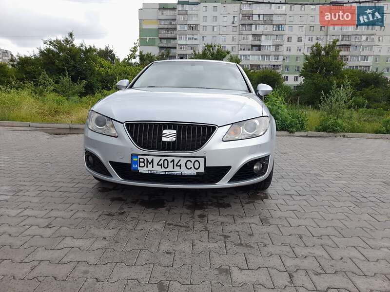 Седан SEAT Exeo 2011 в Сумах