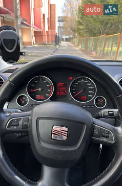 Универсал SEAT Exeo 2011 в 