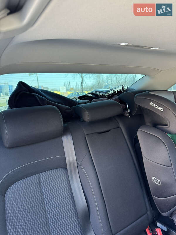 Седан SEAT Exeo 2011 в Черновцах