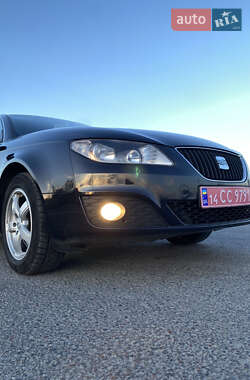 Универсал SEAT Exeo 2011 в 