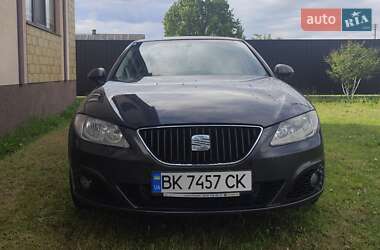 Седан SEAT Exeo 2011 в 