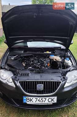 Седан SEAT Exeo 2011 в 