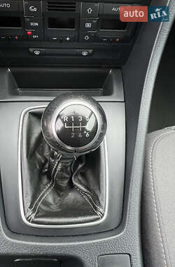 Седан SEAT Exeo 2009 в 