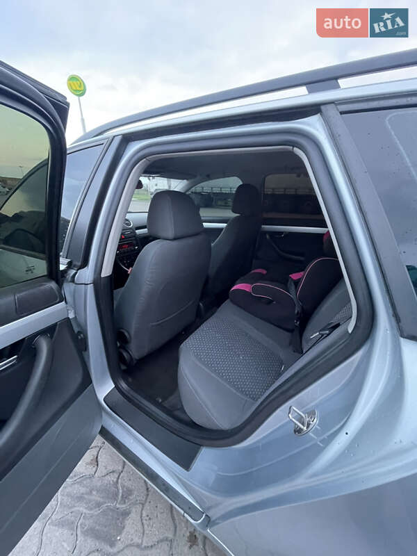 Универсал SEAT Exeo 2010 в Новояворовске фото 19 Универсал SEAT Exeo 2010 в Новояворовске