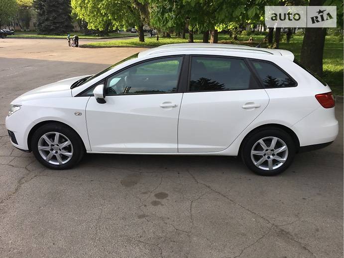 SEAT Ibiza 2010 года