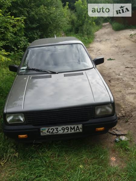 Хэтчбек SEAT Ibiza 1990 в Изяславе