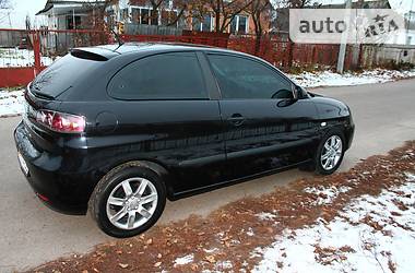 Хэтчбек SEAT Ibiza 2008 в 
