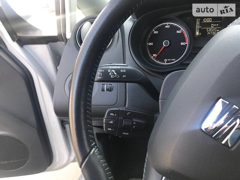 Хетчбек SEAT Ibiza 2015 в Києві фото 7 Хетчбек SEAT Ibiza 2015 в Києві