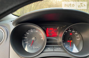 Хетчбек SEAT Ibiza 2011 в 