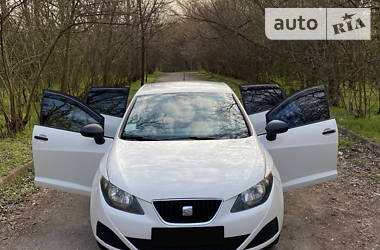 Хетчбек SEAT Ibiza 2011 в 