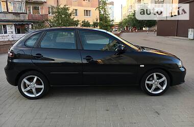 Хетчбек SEAT Ibiza 2006 в 