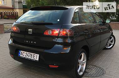 Хетчбек SEAT Ibiza 2006 в 