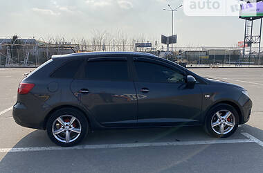 Універсал SEAT Ibiza 2010 в  фото 5 Універсал SEAT Ibiza 2010 в