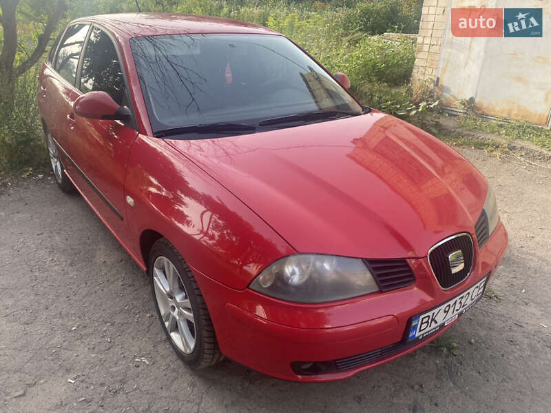 Хетчбек SEAT Ibiza 2006 в Рівному