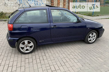 Хетчбек SEAT Ibiza 2001 в Львові