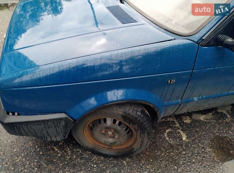 Хетчбек SEAT Ibiza 1988 в Черкасах