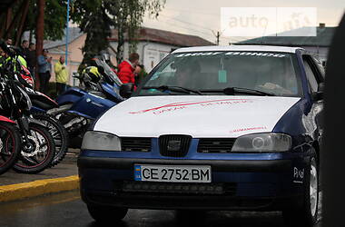 Купе SEAT Ibiza 2000 в Черновцах