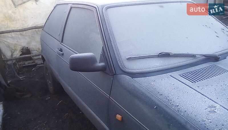 Седан SEAT Ibiza 1995 в Карлівці