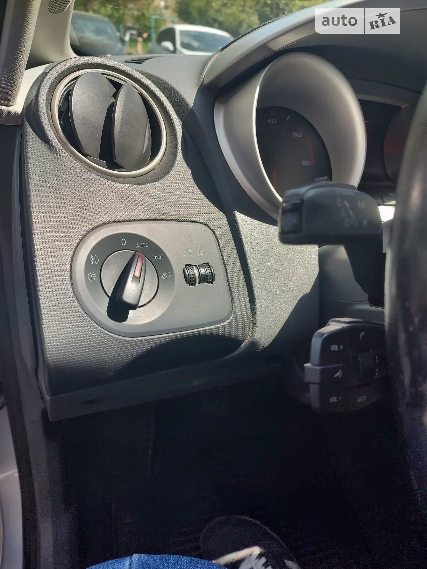 2011 SEAT Ibiza - мініатюра 9