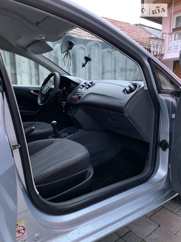 Купе SEAT Ibiza 2010 в Болехові