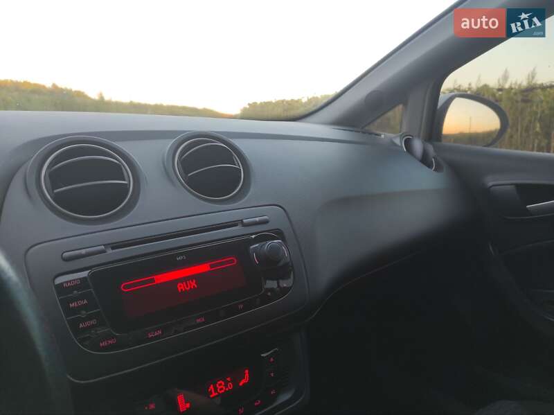 Хетчбек SEAT Ibiza 2011 в Оржиці