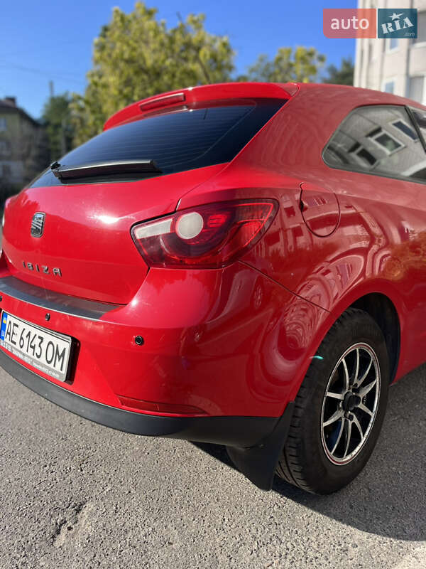 Хетчбек SEAT Ibiza 2010 в Дніпрі