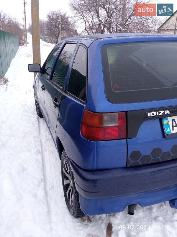 Хэтчбек SEAT Ibiza 1994 в Павлограде