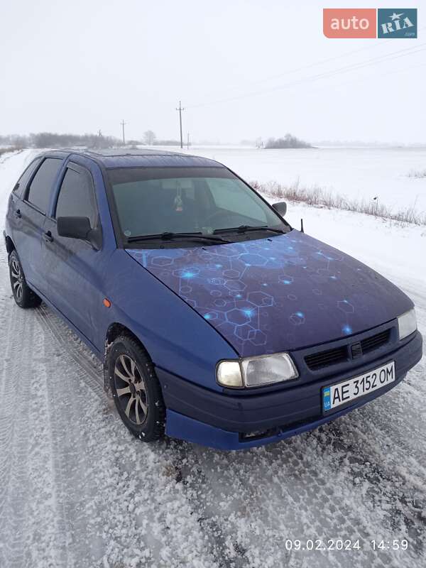 Хэтчбек SEAT Ibiza 1994 в Павлограде