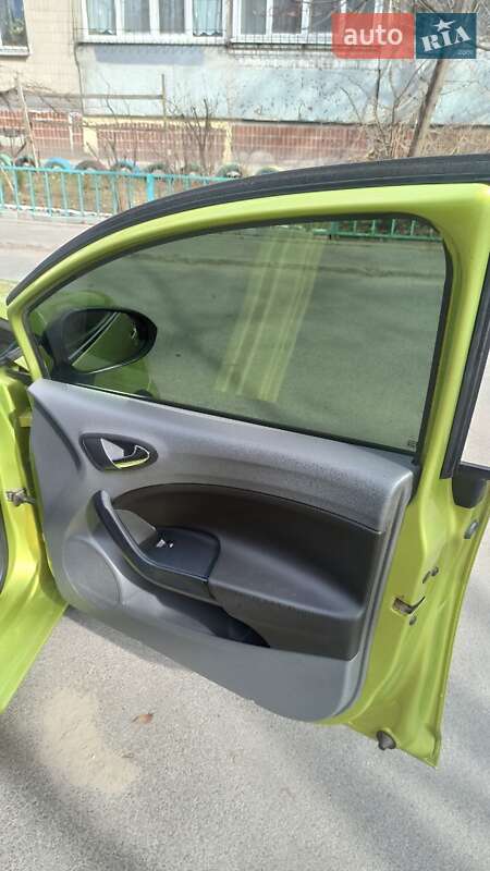 Хэтчбек SEAT Ibiza 2008 в Днепре