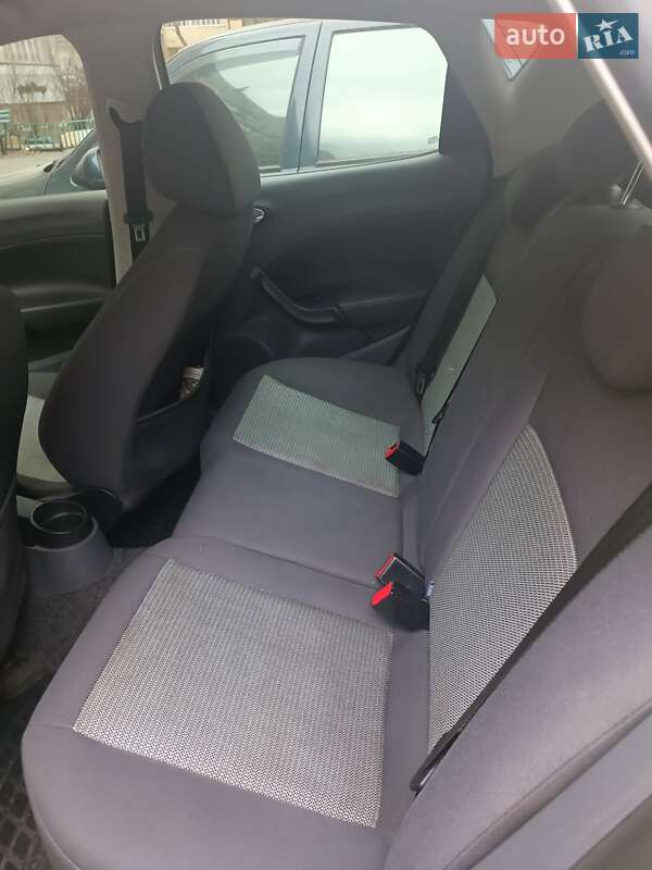 Хэтчбек SEAT Ibiza 2008 в Днепре