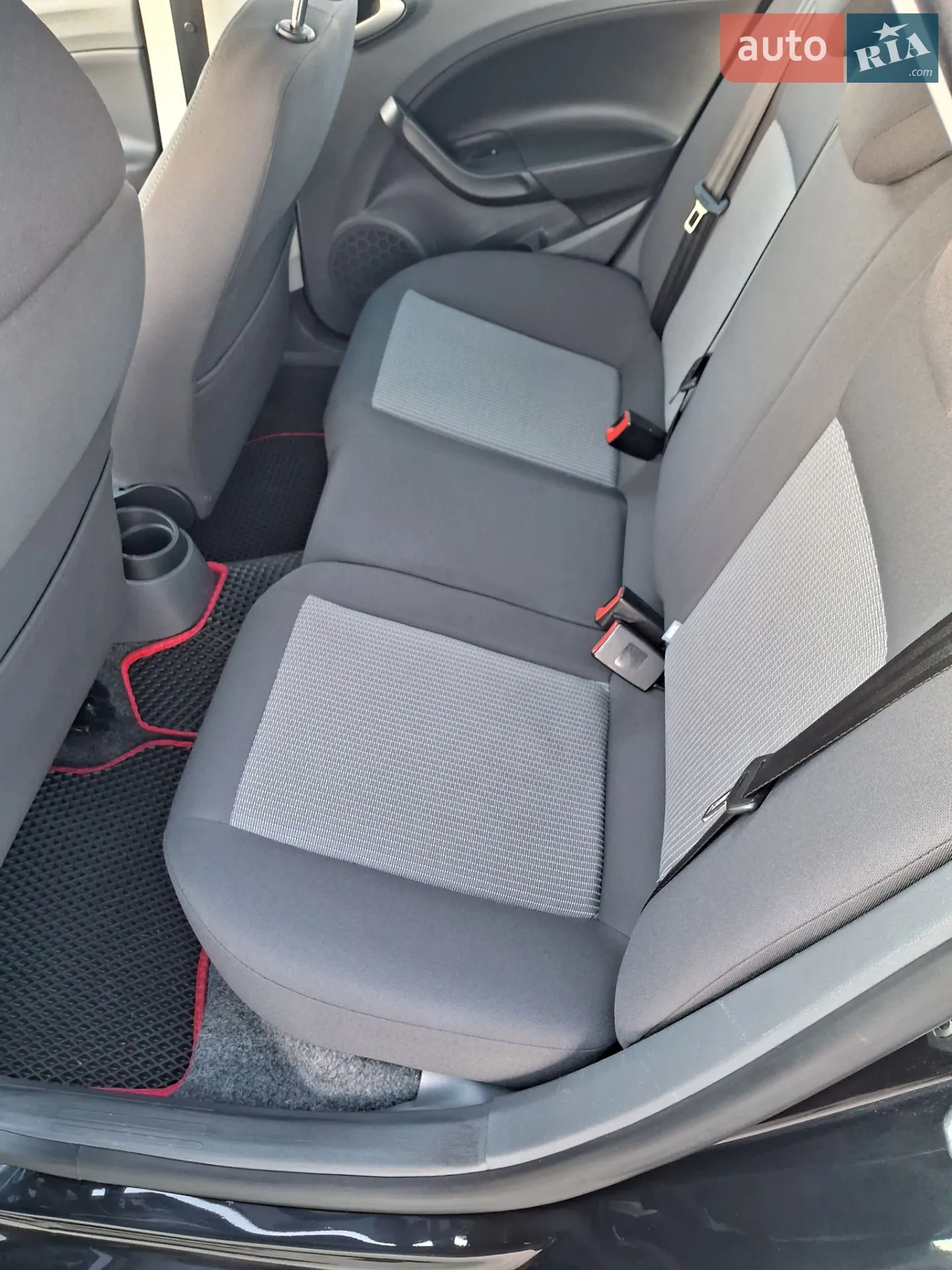 2010 SEAT Ibiza - мініатюра 15