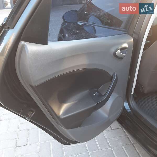 Хетчбек SEAT Ibiza 2011 в Харкові