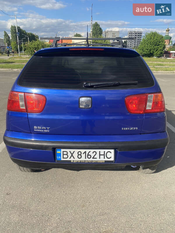 Хетчбек SEAT Ibiza 2001 в Черкасах