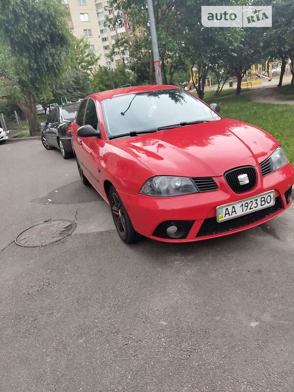 Хетчбек SEAT Ibiza 2006 в Києві