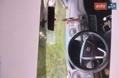 Хэтчбек SEAT Ibiza 2010 в 