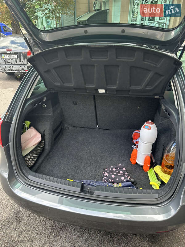 Хетчбек SEAT Ibiza 2012 в Івано-Франківську