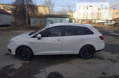Хэтчбек SEAT Ibiza 2011 в 