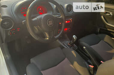 Хэтчбек SEAT Ibiza 2008 в Черновцах