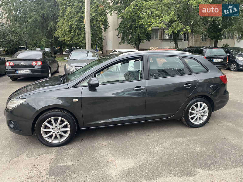 Универсал SEAT Ibiza 2010 в Киеве