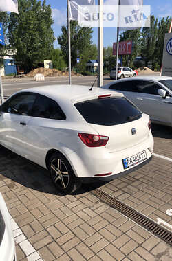 Хэтчбек SEAT Ibiza 2011 в Киеве