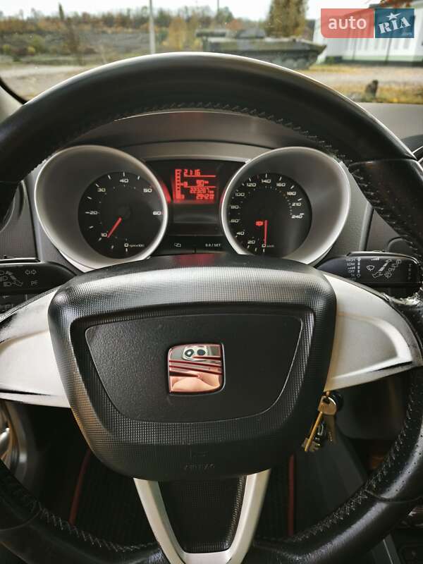 Хетчбек SEAT Ibiza 2011 в Кам'янець-Подільському