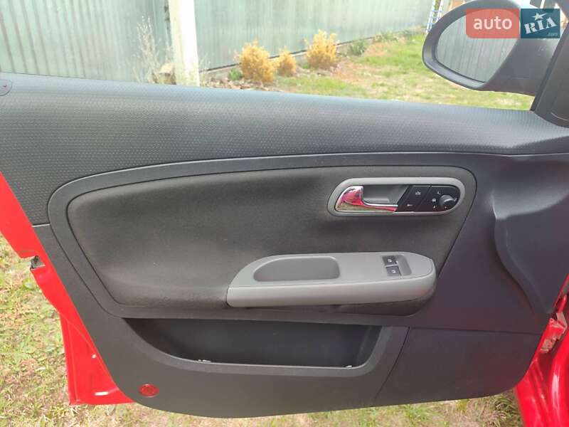 Хэтчбек SEAT Ibiza 2009 в Корсуне-Шевченковском
