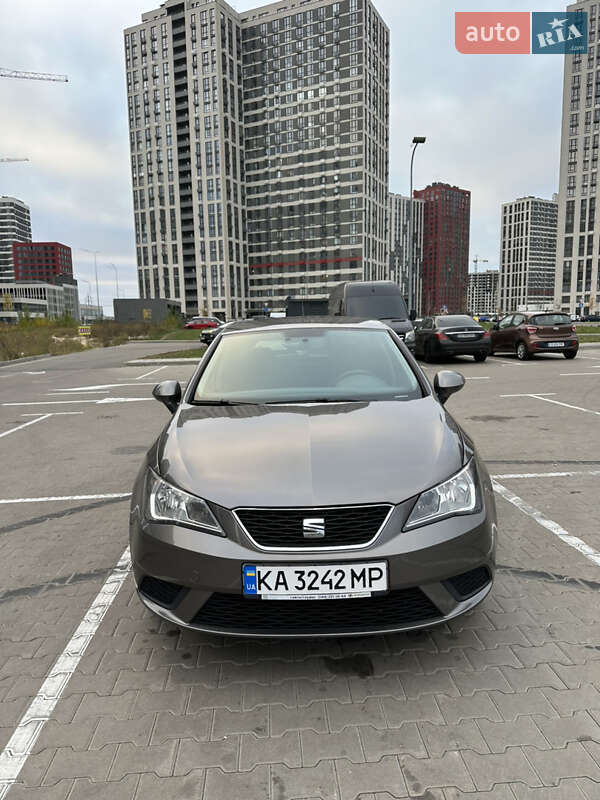 Хетчбек SEAT Ibiza 2015 в Києві