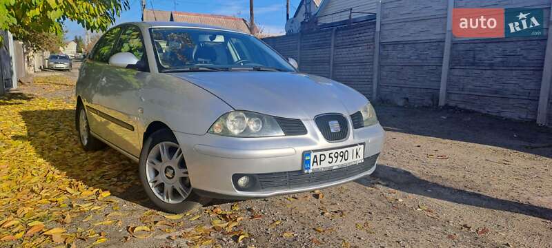 Хэтчбек SEAT Ibiza 2002 в Запорожье