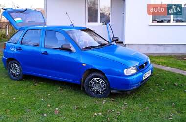 Хэтчбек SEAT Ibiza 1996 в 