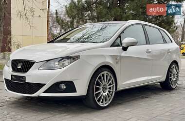 Хетчбек SEAT Ibiza 2011 в Дніпрі