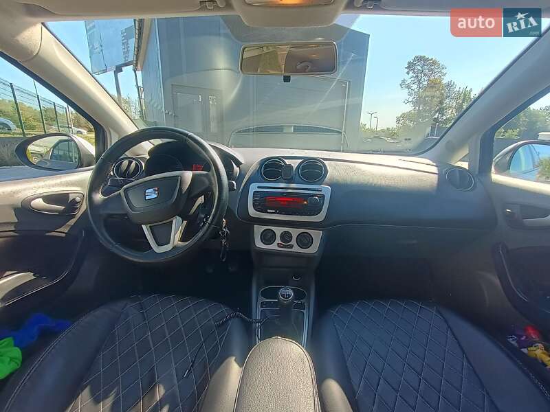 Універсал SEAT Ibiza 2011 в Львові фото 6 Універсал SEAT Ibiza 2011 в Львові