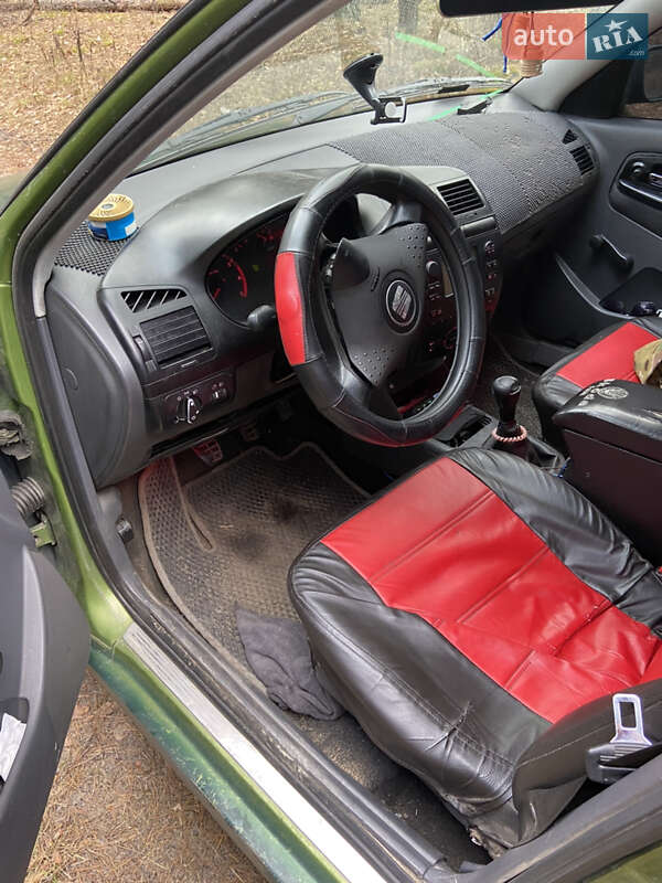 Хетчбек SEAT Ibiza 2000 в Києві