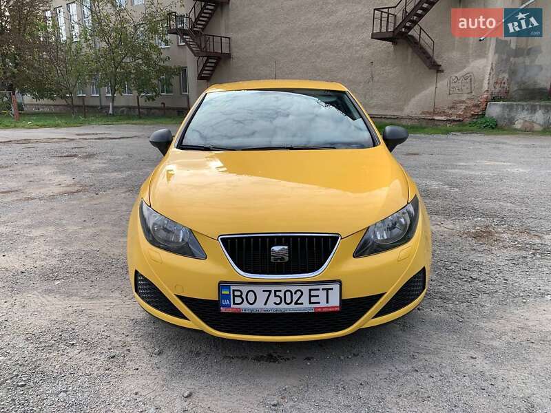 Хетчбек SEAT Ibiza 2011 в Тернополі